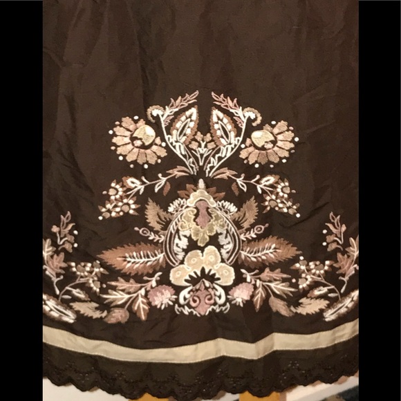 Ann Taylor Loft embroidered skirt 2 - Picture 4 of 7